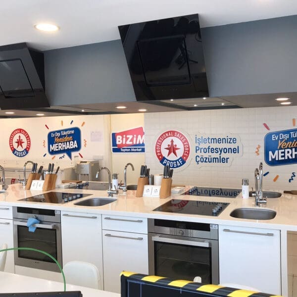 Bizim Toptan mağaza reklam projesi