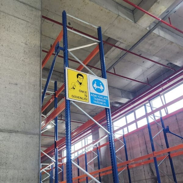 3-is-1000x1000-1.jpg İş güvenliği levhası ve tabelası